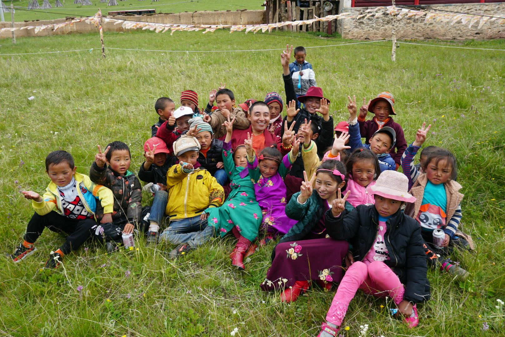 合肥书豪特色食品电商有限公司公益回顾丨家国同欢月同圆 温暖满载甘孜州(图14)